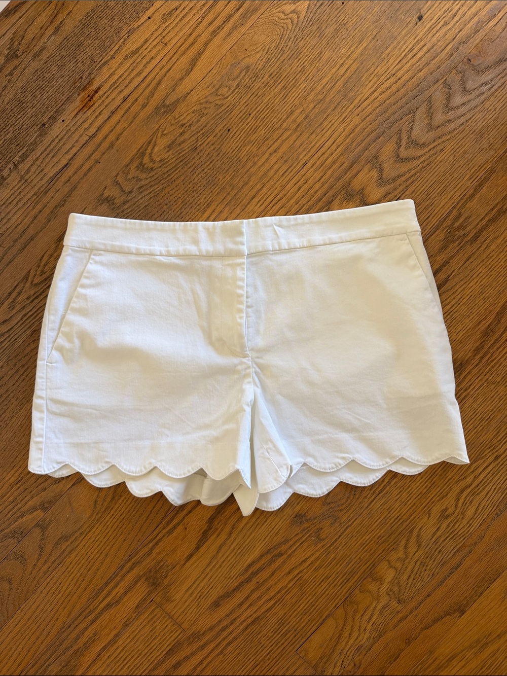 LOFT White Scallop-Hem High-Waist Women’s Shorts